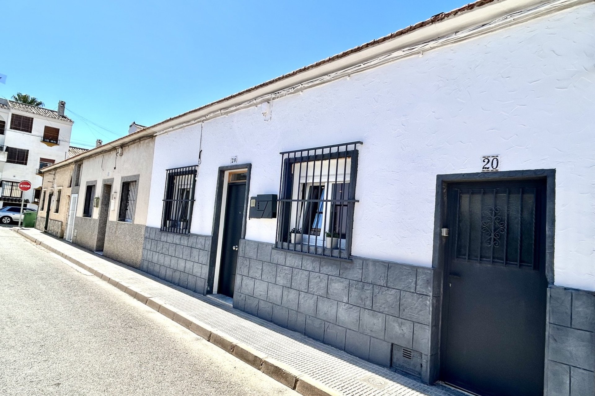 Resale - Terraced house / Townhouse - San Miguel de Salinas