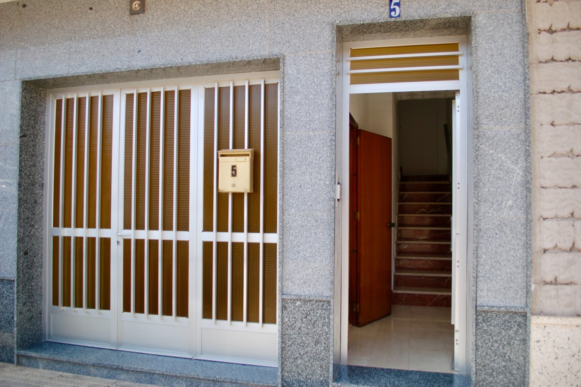 Resale - Terraced house / Townhouse - San Pedro del Pinatar - Los Antolinos