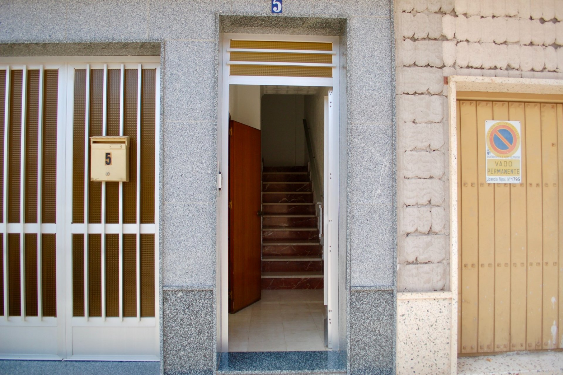 Resale - Terraced house / Townhouse - San Pedro del Pinatar - Los Antolinos