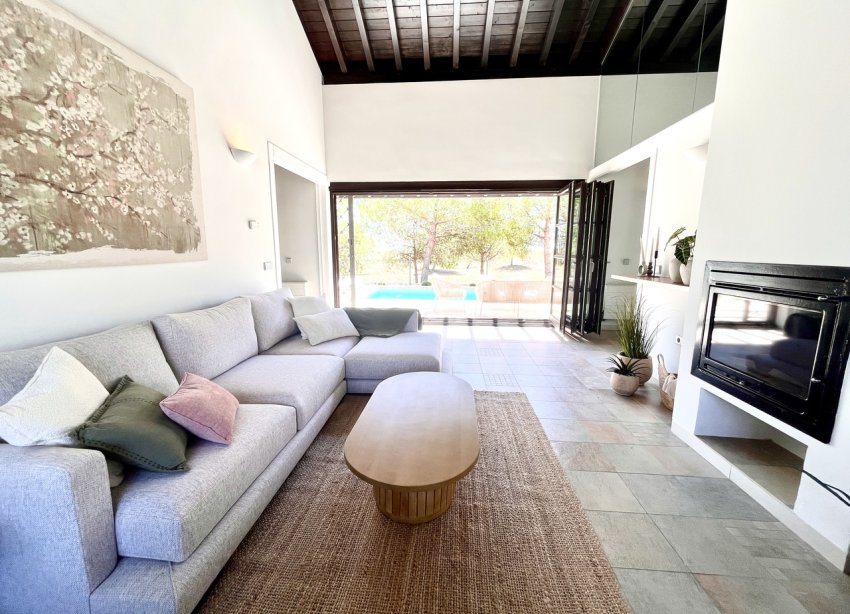 Resale - Terraced house / Townhouse - Sucina