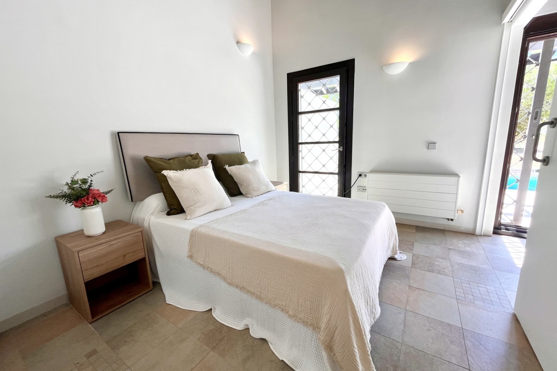 Resale - Terraced house / Townhouse - Sucina