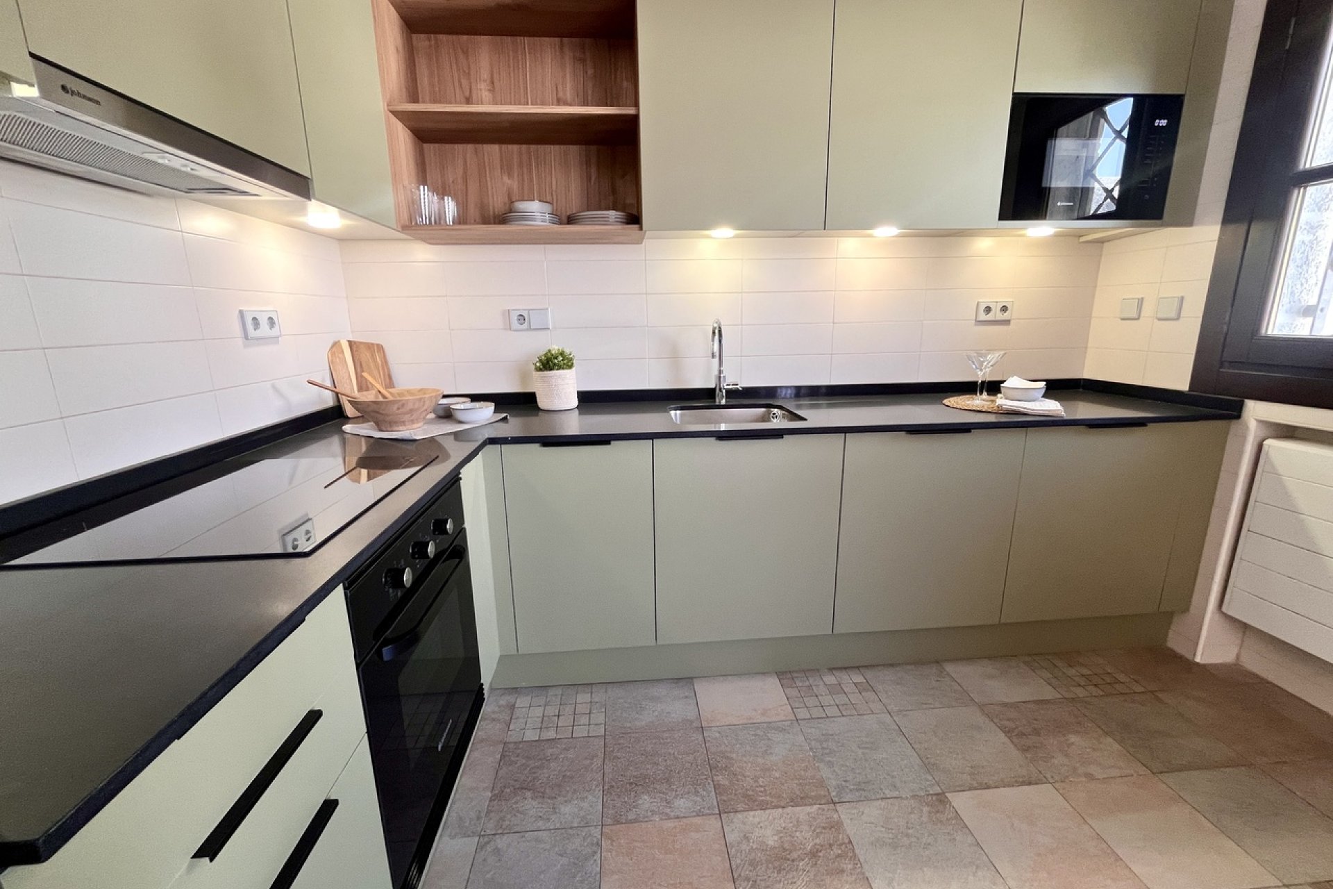 Resale - Terraced house / Townhouse - Sucina