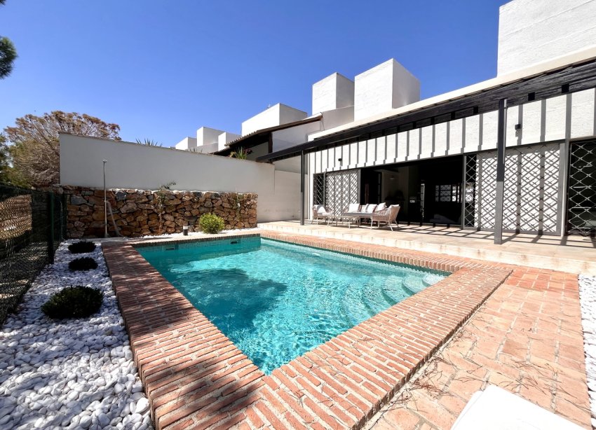 Resale - Terraced house / Townhouse - Sucina