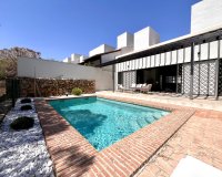 Resale - Terraced house / Townhouse - Sucina