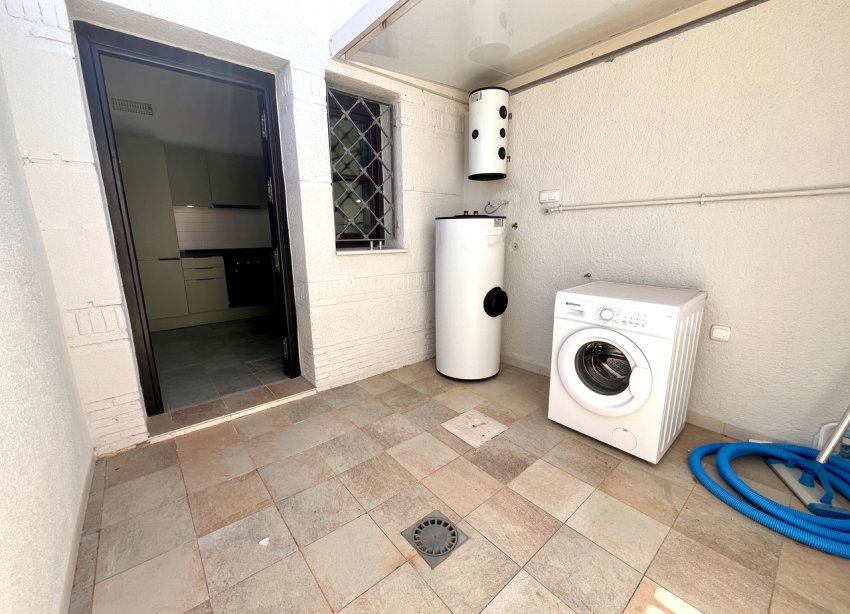 Resale - Terraced house / Townhouse - Sucina