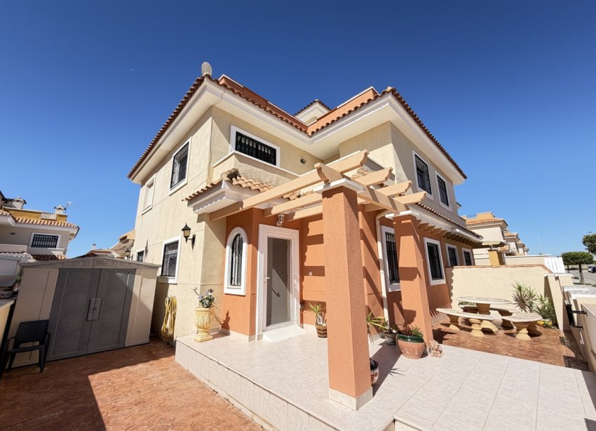 Resale - Terraced house / Townhouse - Torre de la Horadada - Torre De La Horradada
