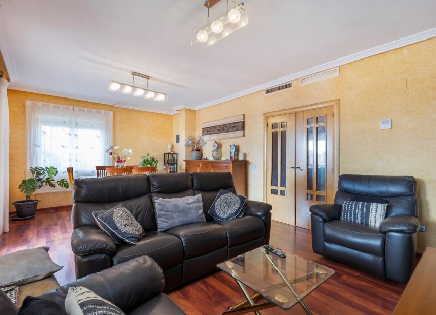 Resale - Terraced house / Townhouse - Torrevieja - Aguas Nuevas