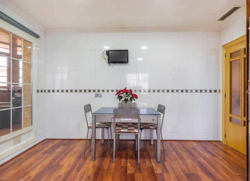 Resale - Terraced house / Townhouse - Torrevieja - Aguas Nuevas