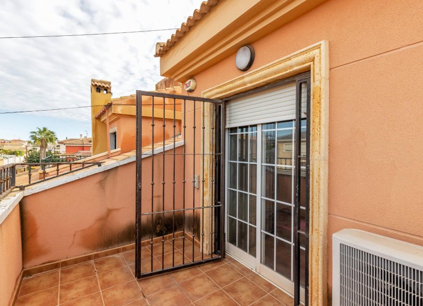 Resale - Terraced house / Townhouse - Torrevieja - Aguas Nuevas