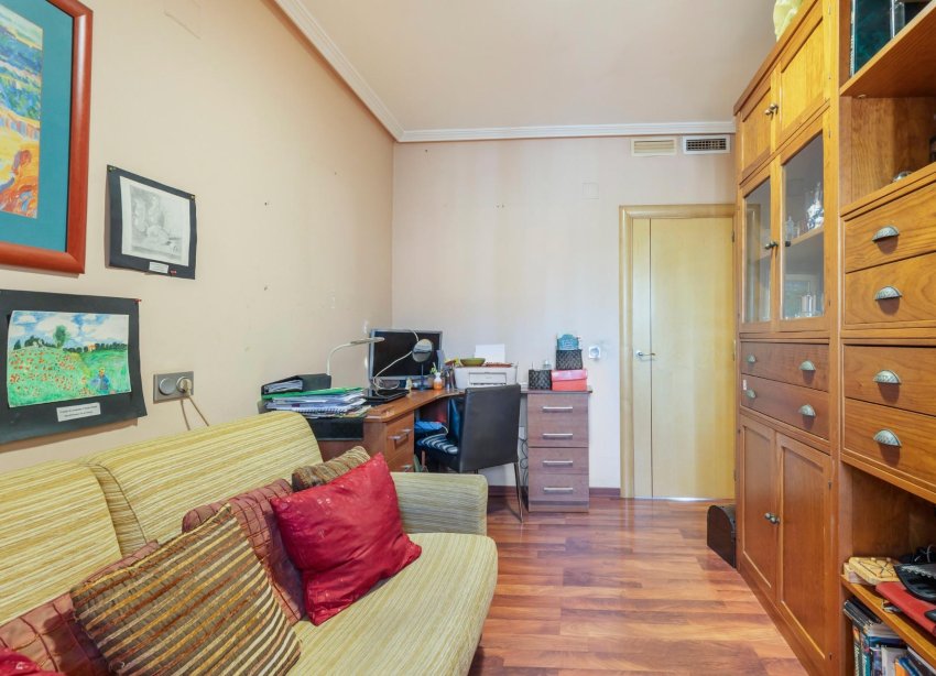 Resale - Terraced house / Townhouse - Torrevieja - Aguas Nuevas