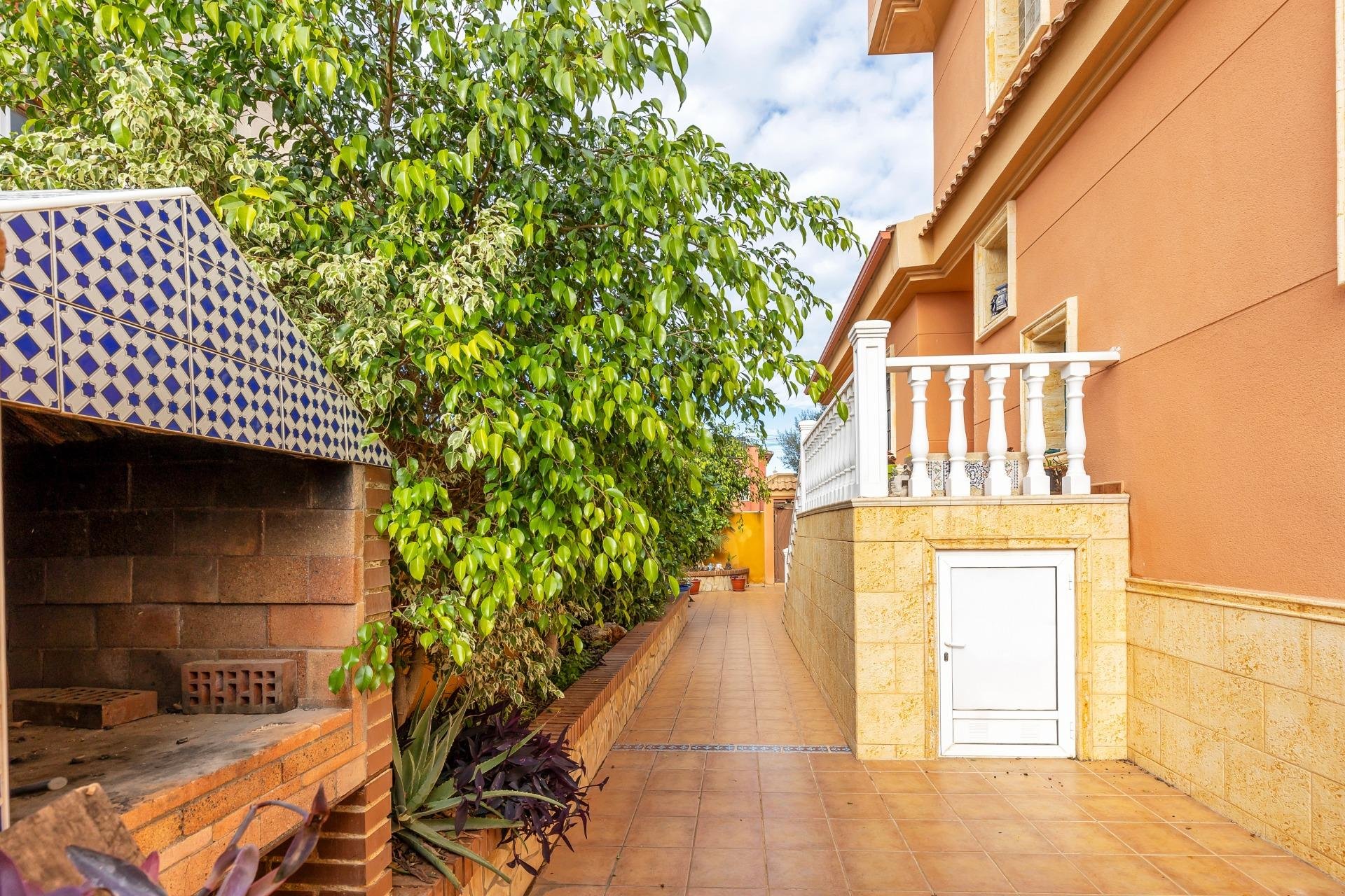 Resale - Terraced house / Townhouse - Torrevieja - Aguas Nuevas