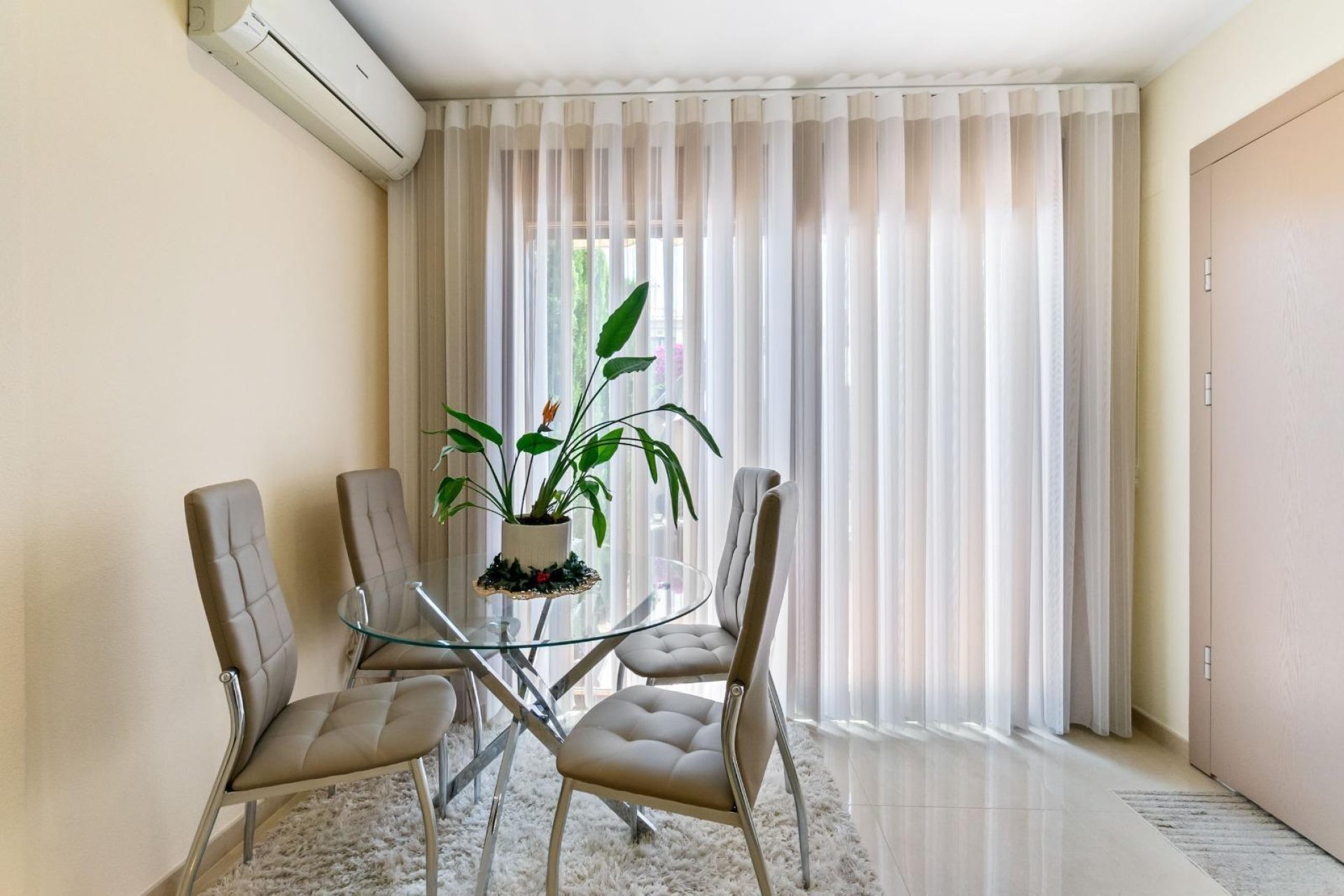 Resale - Terraced house / Townhouse - Torrevieja - Aguas Nuevas