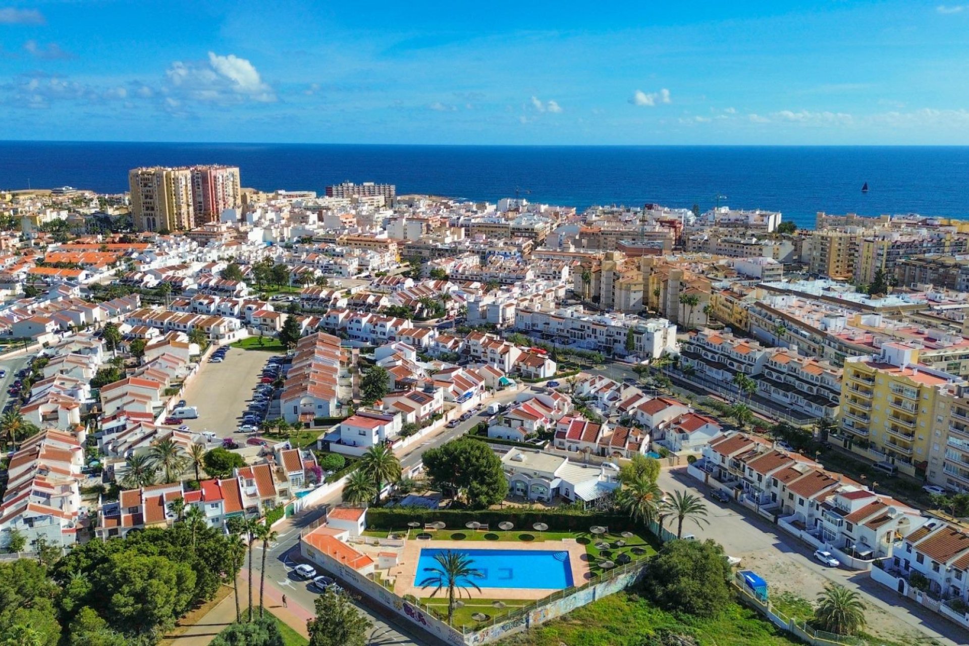 Resale - Terraced house / Townhouse - Torrevieja - Calas blanca