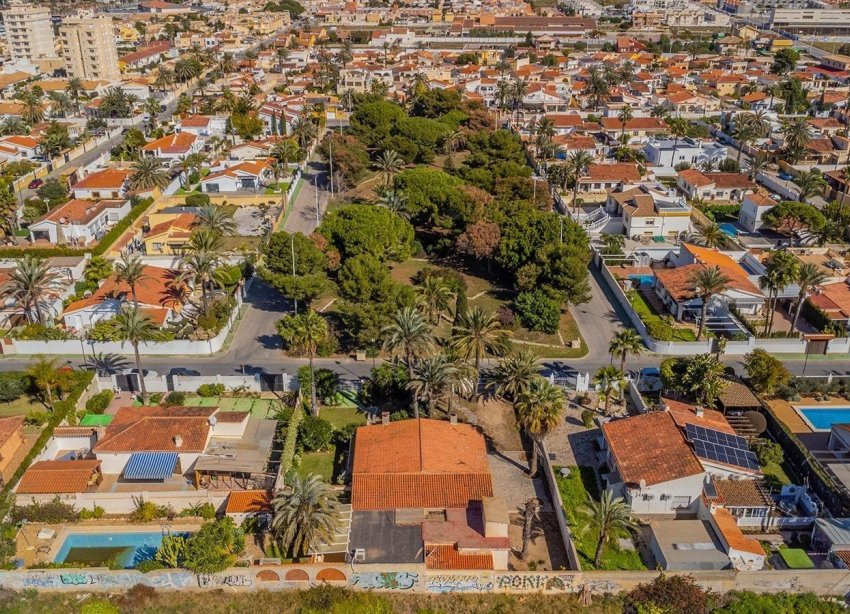 Resale - Terraced house / Townhouse - Torrevieja - Calas blanca