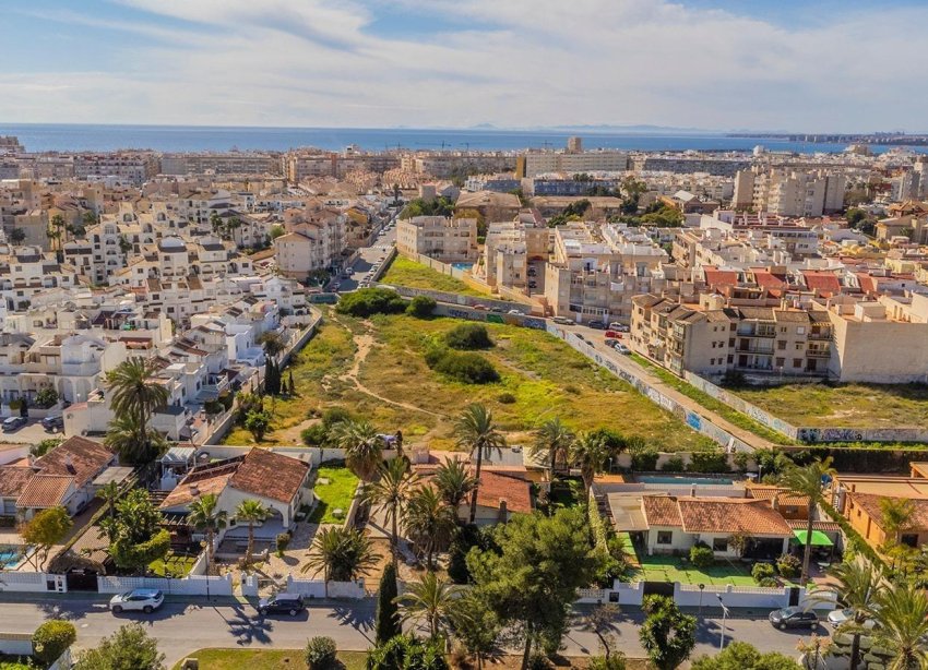 Resale - Terraced house / Townhouse - Torrevieja - Calas blanca