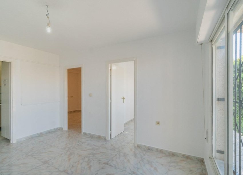 Resale - Terraced house / Townhouse - Torrevieja - Carrefour