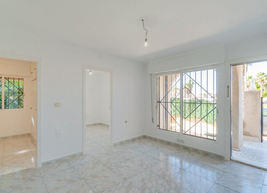 Resale - Terraced house / Townhouse - Torrevieja - Carrefour