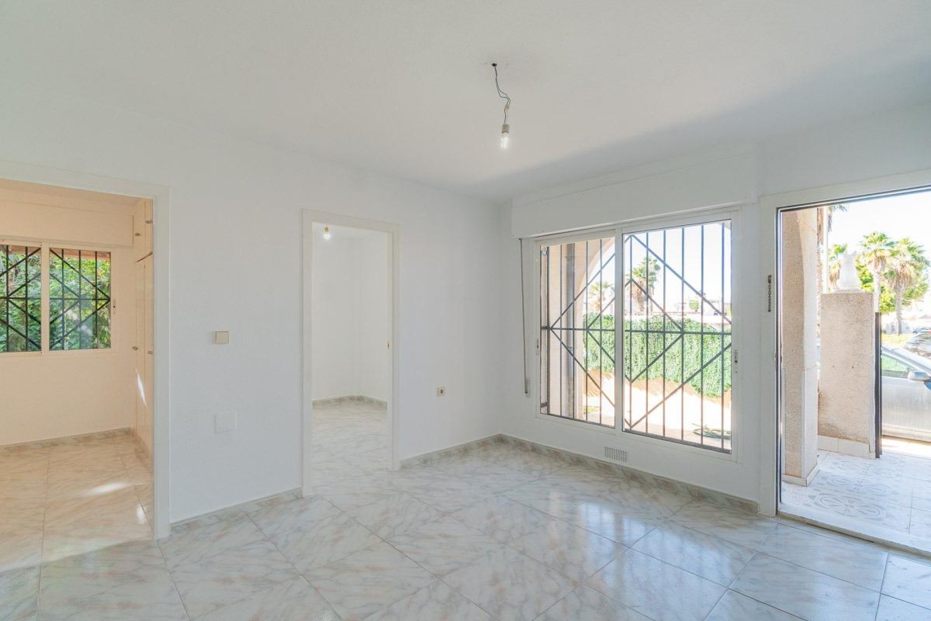 Resale - Terraced house / Townhouse - Torrevieja - Carrefour