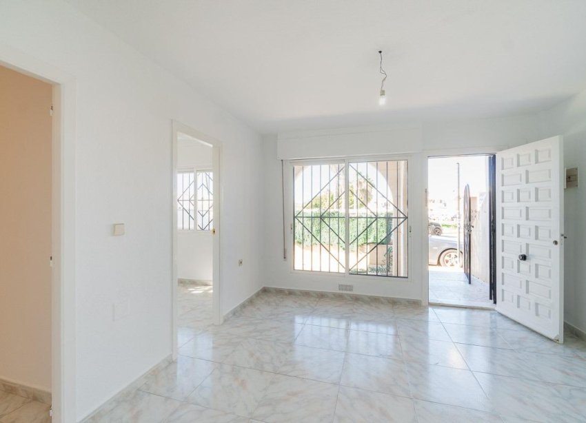 Resale - Terraced house / Townhouse - Torrevieja - Carrefour