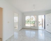 Resale - Terraced house / Townhouse - Torrevieja - Carrefour