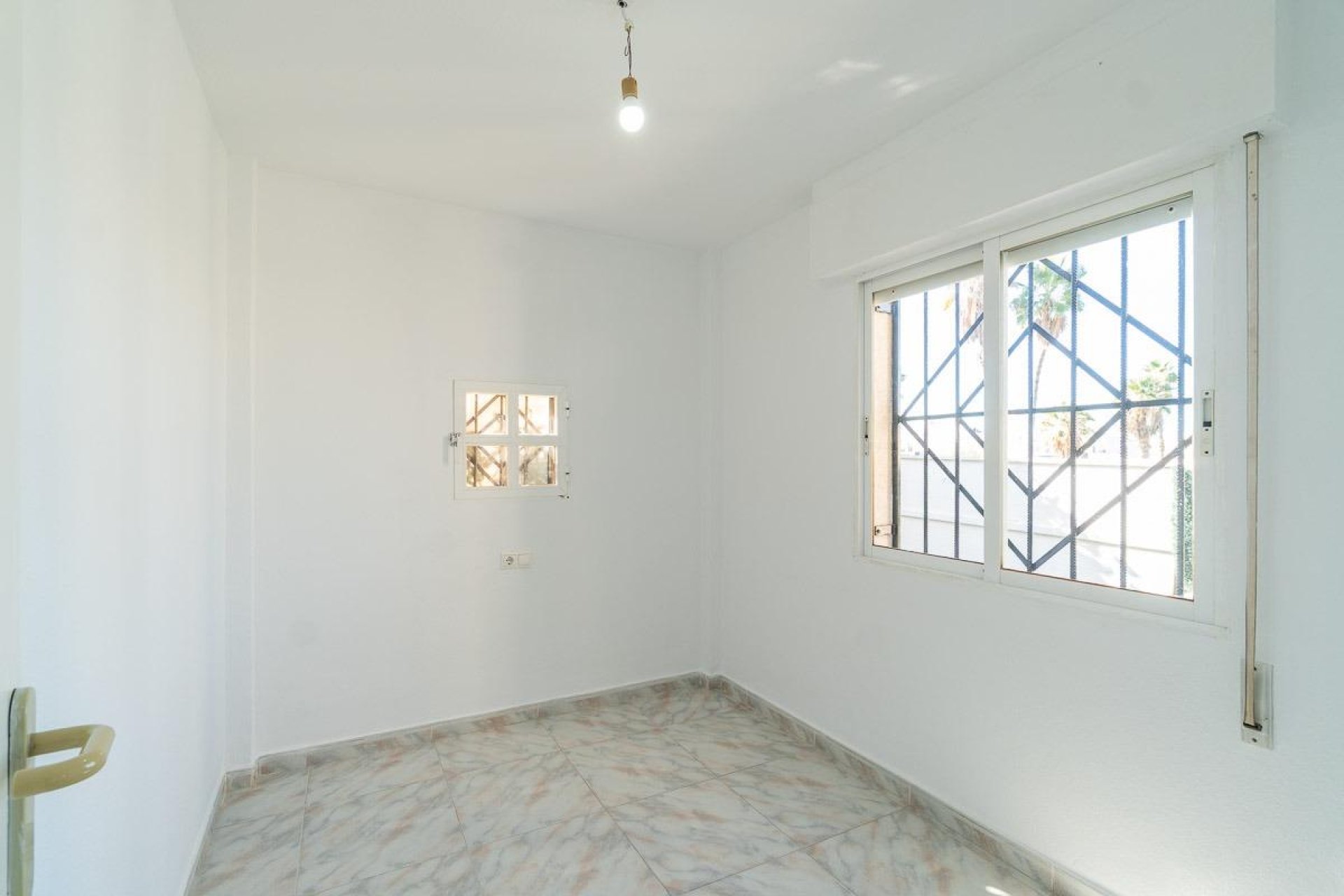 Resale - Terraced house / Townhouse - Torrevieja - Carrefour