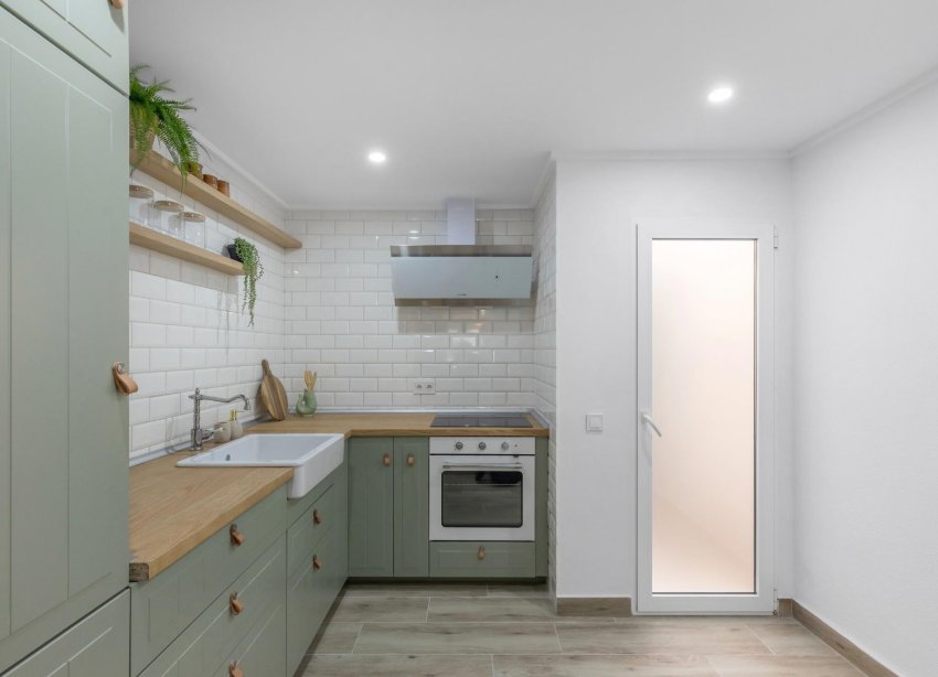 Resale - Terraced house / Townhouse - Torrevieja - Centro - Muelle Pesquero