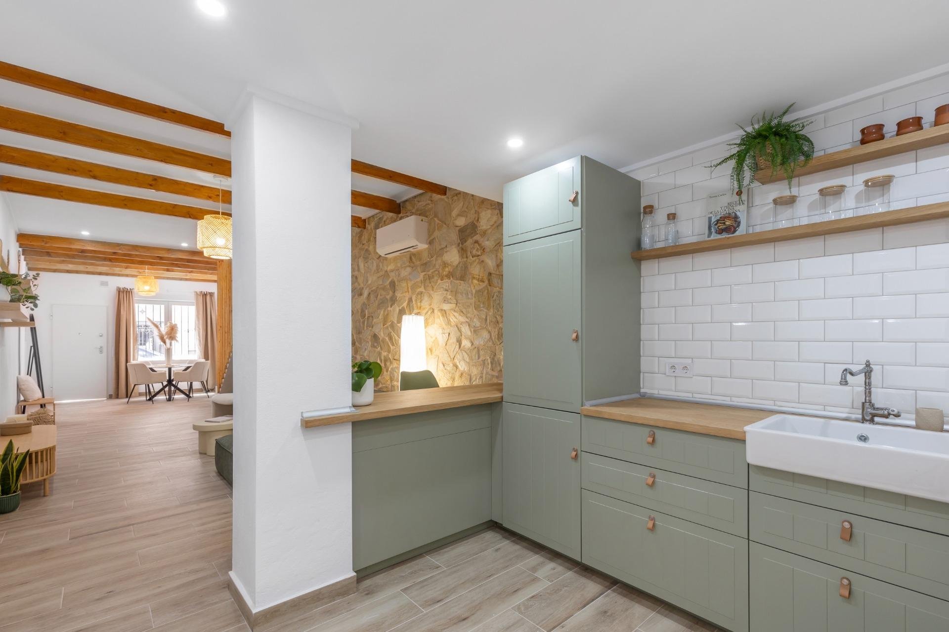 Resale - Terraced house / Townhouse - Torrevieja - Centro - Muelle Pesquero