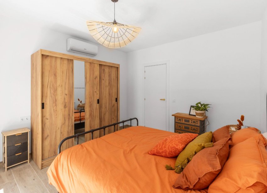 Resale - Terraced house / Townhouse - Torrevieja - Centro - Muelle Pesquero