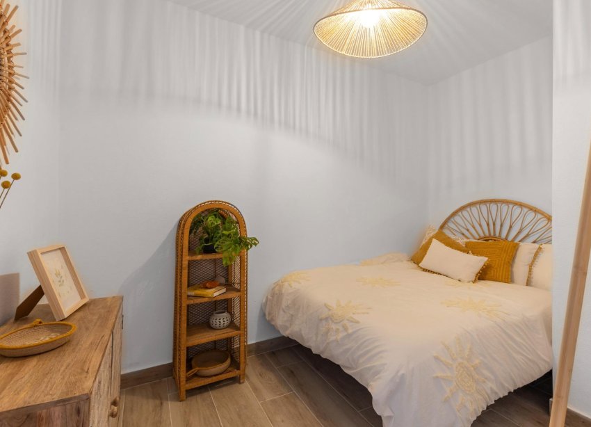 Resale - Terraced house / Townhouse - Torrevieja - Centro - Muelle Pesquero