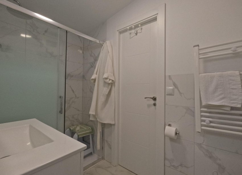 Resale - Terraced house / Townhouse - Torrevieja - El Acequión - Los Náufragos