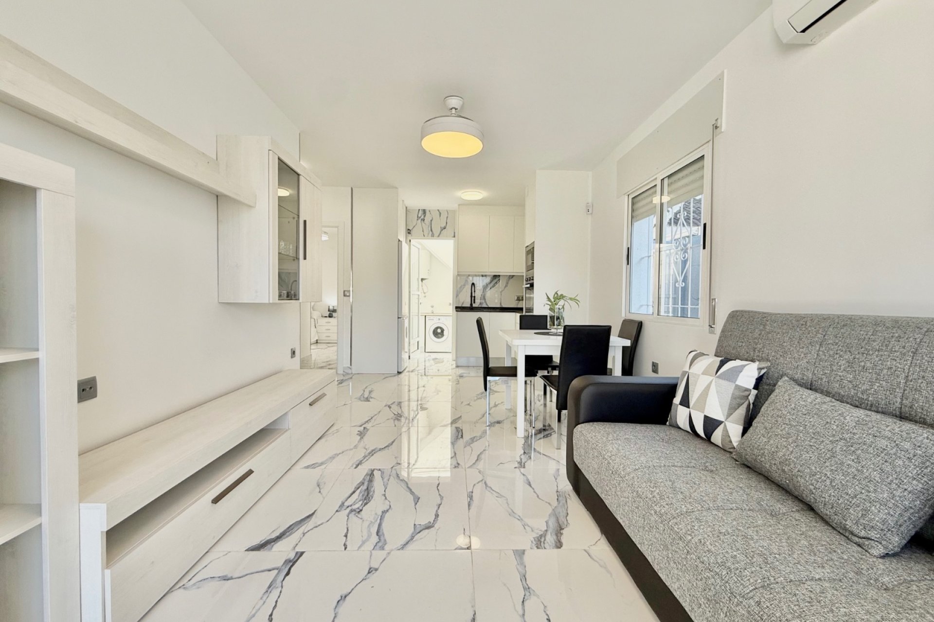 Resale - Terraced house / Townhouse - Torrevieja - El chaparral