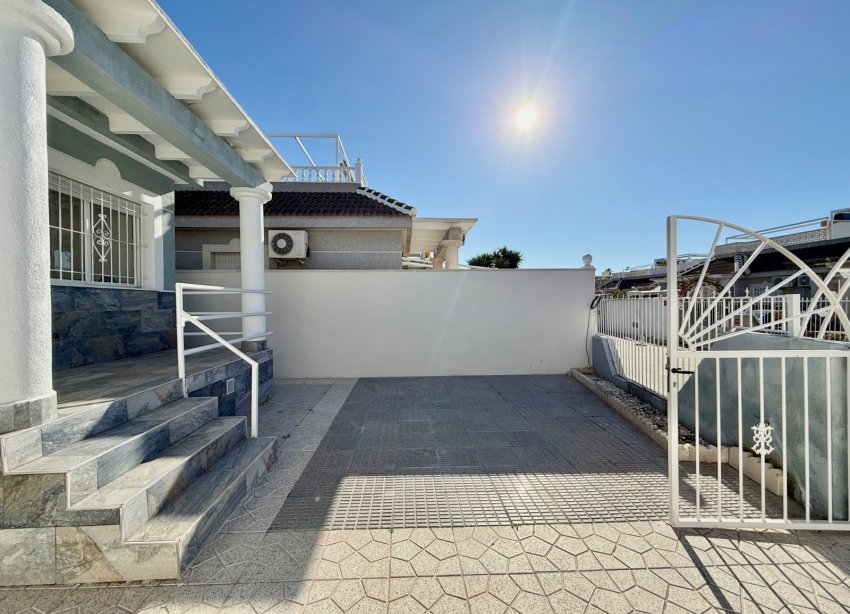 Resale - Terraced house / Townhouse - Torrevieja - El chaparral