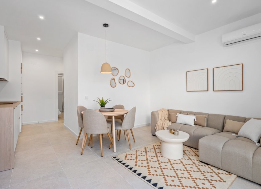 Resale - Terraced house / Townhouse - Torrevieja - El chaparral