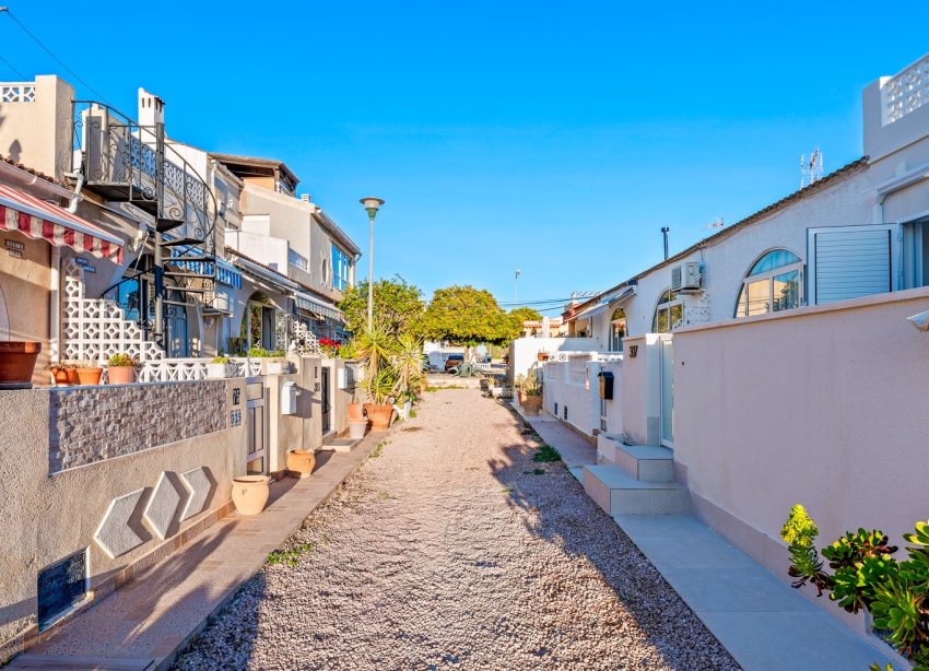 Resale - Terraced house / Townhouse - Torrevieja - El chaparral