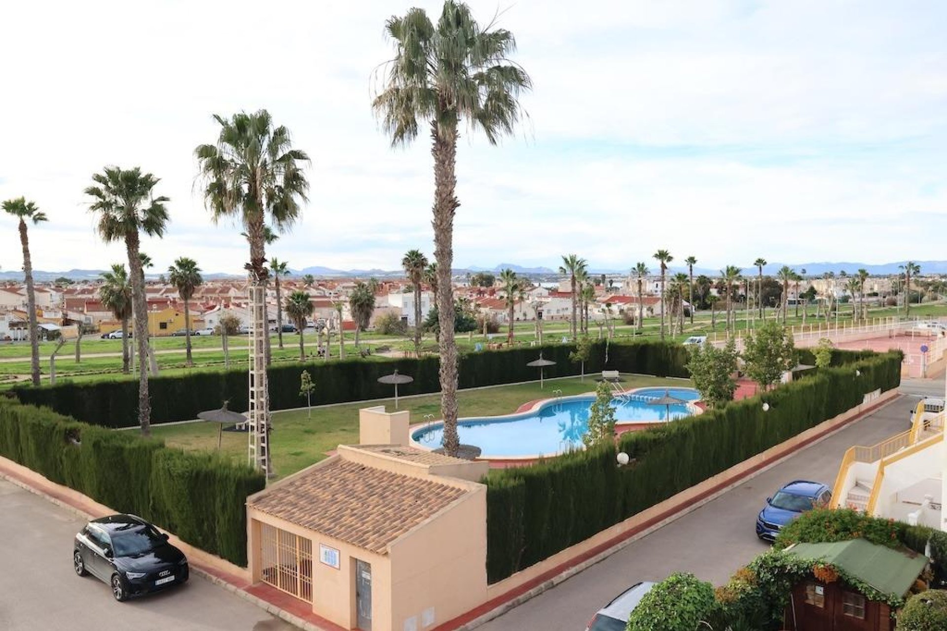 Resale - Terraced house / Townhouse - Torrevieja - El limonar
