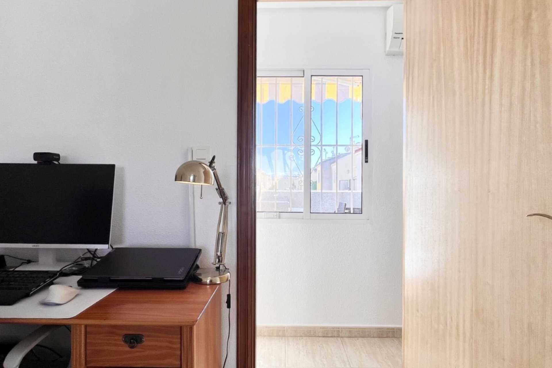 Resale - Terraced house / Townhouse - Torrevieja - La Siesta - El Salado -  Torreta