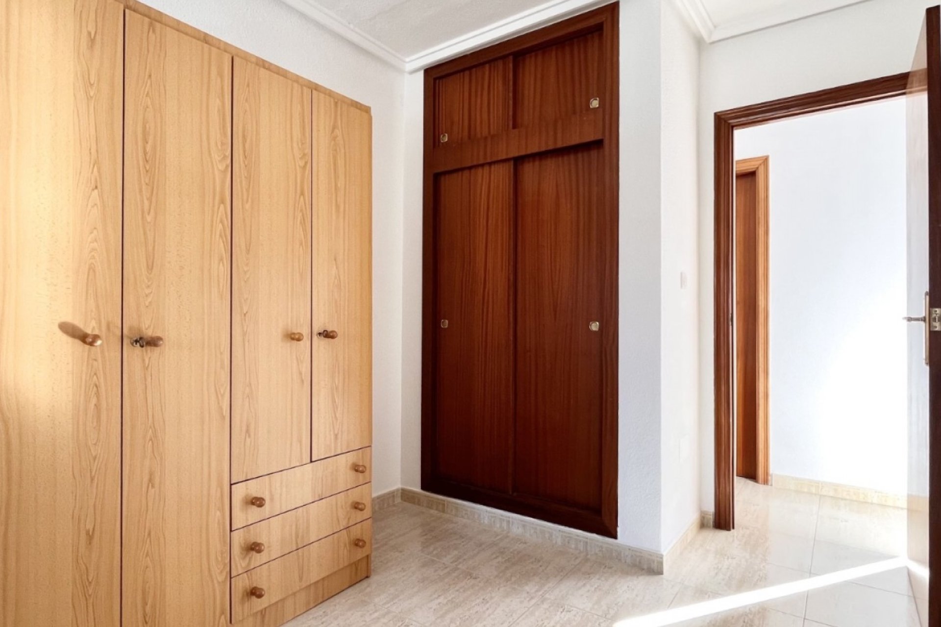 Resale - Terraced house / Townhouse - Torrevieja - La Siesta - El Salado -  Torreta