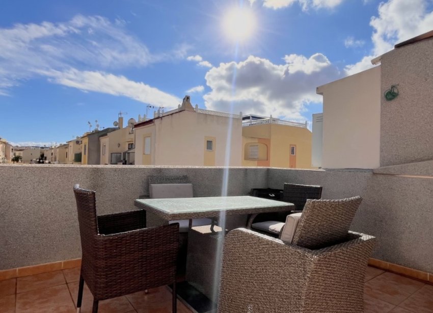 Resale - Terraced house / Townhouse - Torrevieja - La Siesta - El Salado -  Torreta