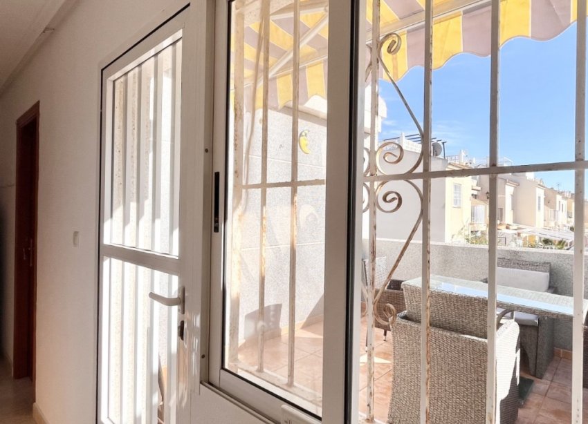 Resale - Terraced house / Townhouse - Torrevieja - La Siesta - El Salado -  Torreta