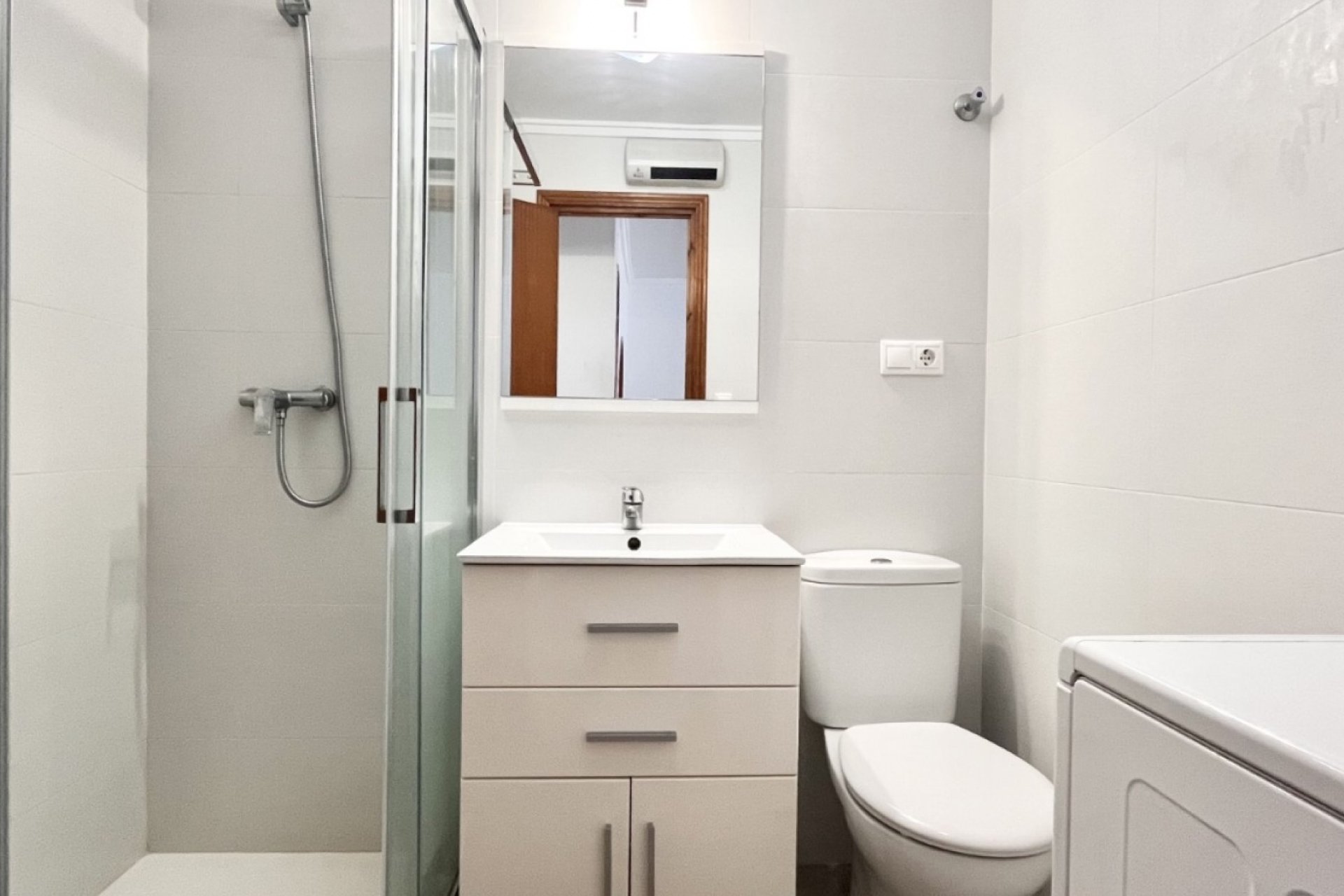 Resale - Terraced house / Townhouse - Torrevieja - La Siesta - El Salado -  Torreta