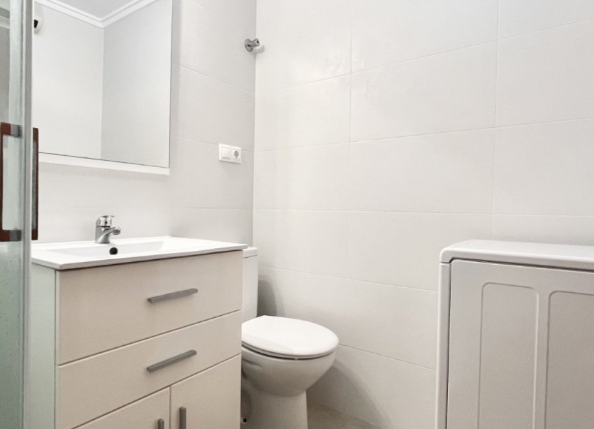 Resale - Terraced house / Townhouse - Torrevieja - La Siesta - El Salado -  Torreta