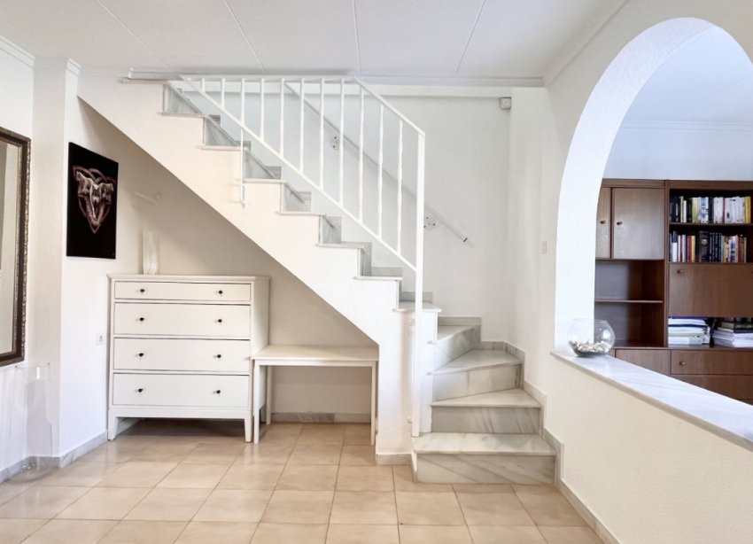 Resale - Terraced house / Townhouse - Torrevieja - La Siesta - El Salado -  Torreta