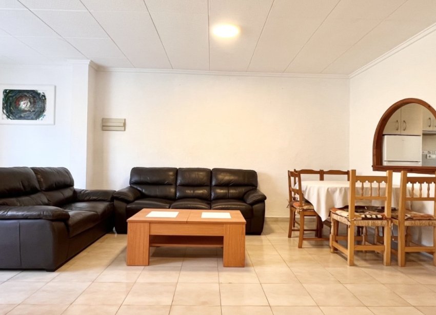 Resale - Terraced house / Townhouse - Torrevieja - La Siesta - El Salado -  Torreta