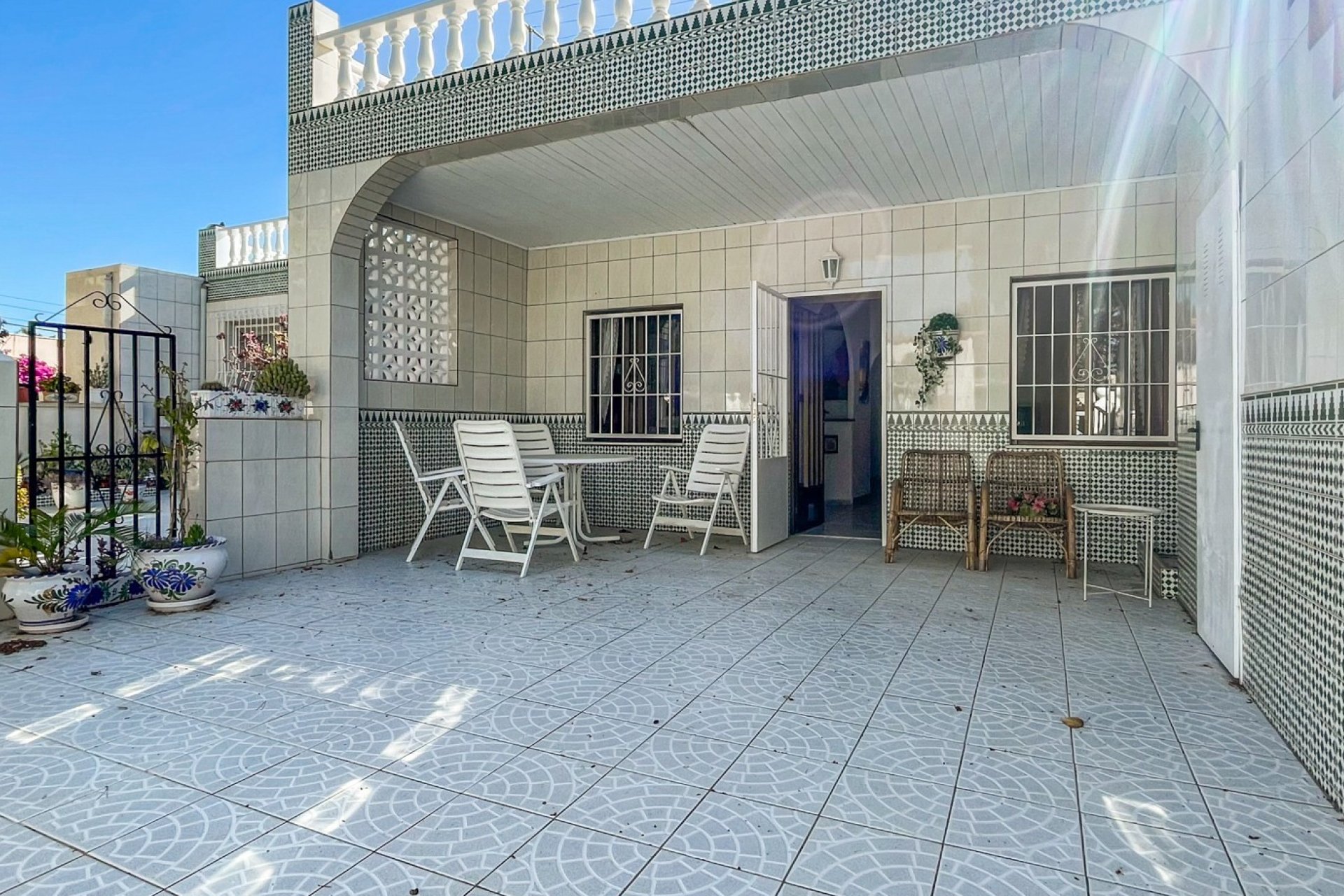 Resale - Terraced house / Townhouse - Torrevieja - La Siesta - El Salado -  Torreta