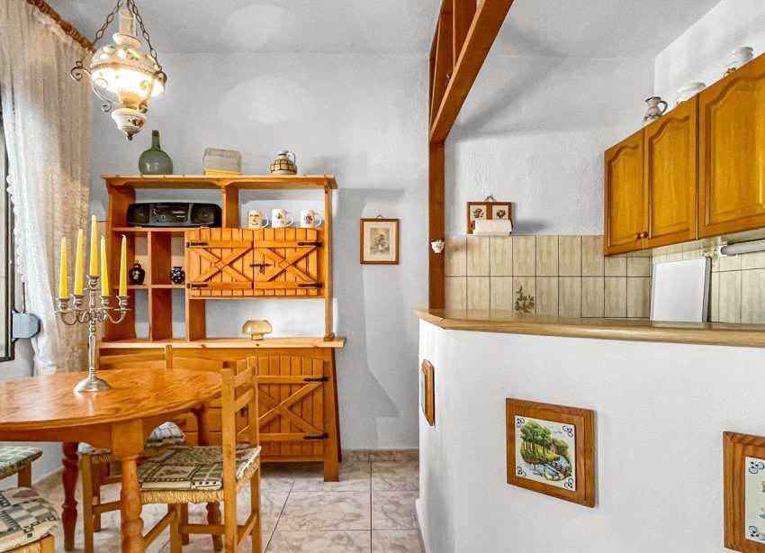 Resale - Terraced house / Townhouse - Torrevieja - La Siesta - El Salado -  Torreta