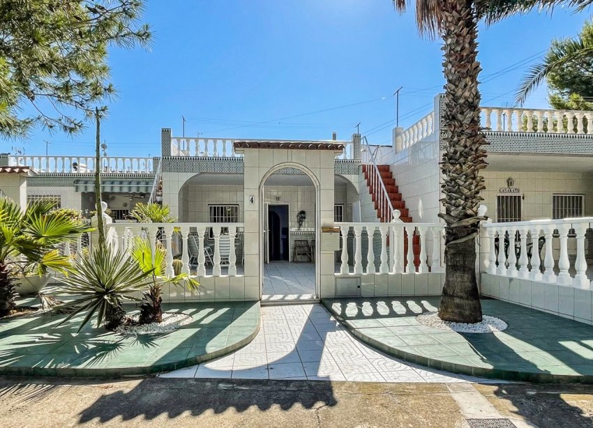Resale - Terraced house / Townhouse - Torrevieja - La Siesta - El Salado -  Torreta