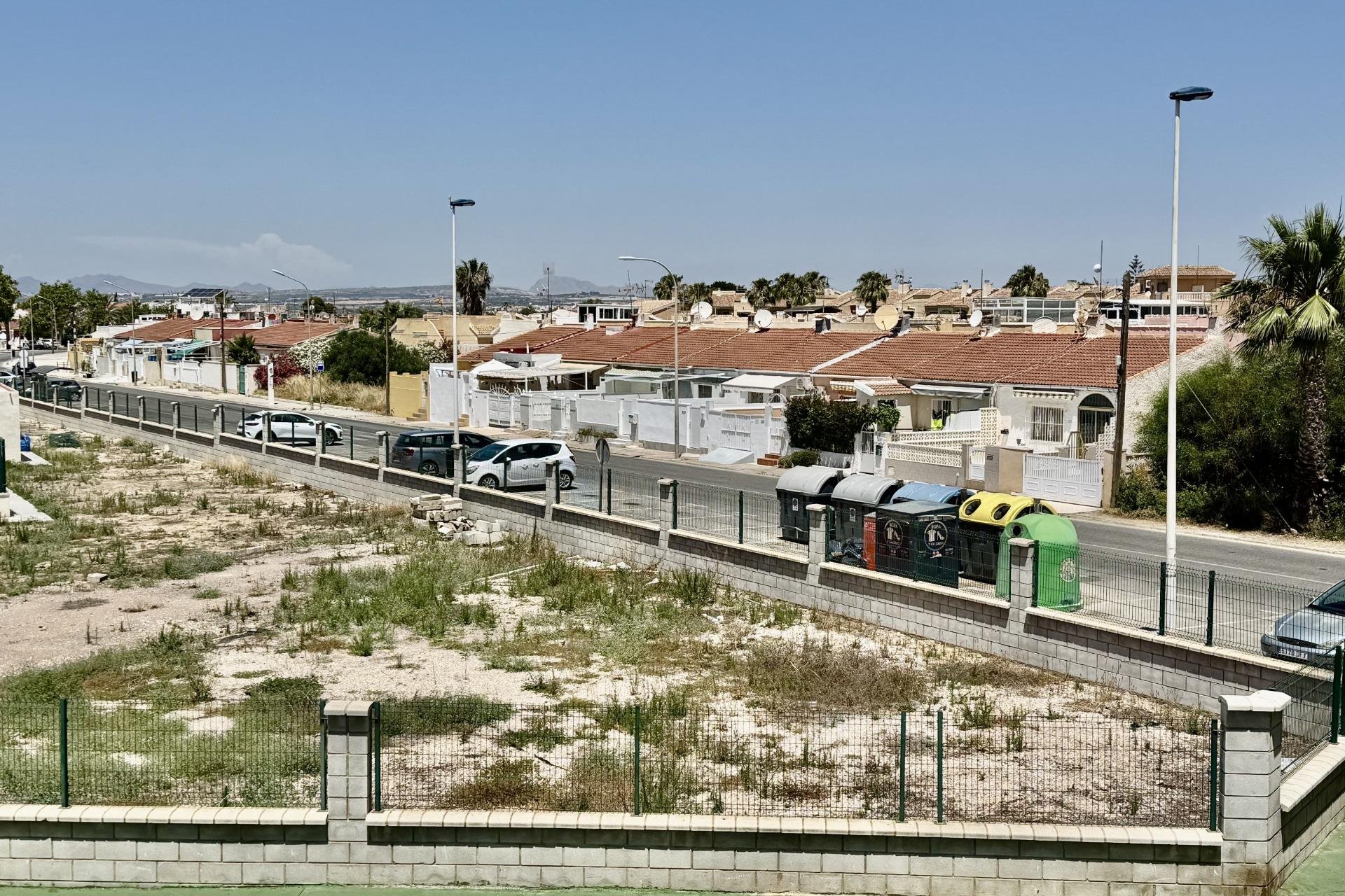 Resale - Terraced house / Townhouse - Torrevieja - La Siesta - El Salado - Torreta