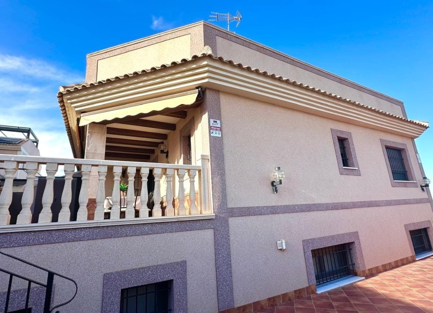 Resale - Terraced house / Townhouse - Torrevieja - La siesta