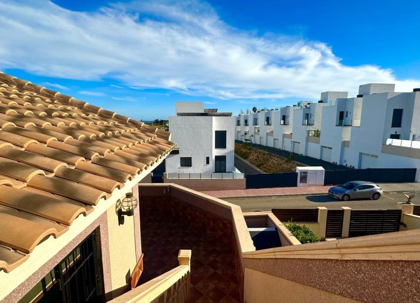Resale - Terraced house / Townhouse - Torrevieja - La siesta