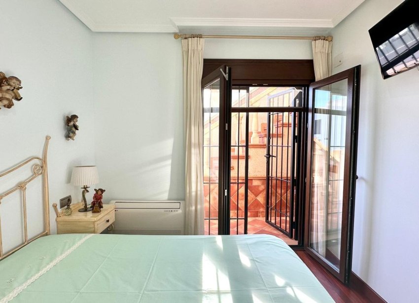 Resale - Terraced house / Townhouse - Torrevieja - La siesta